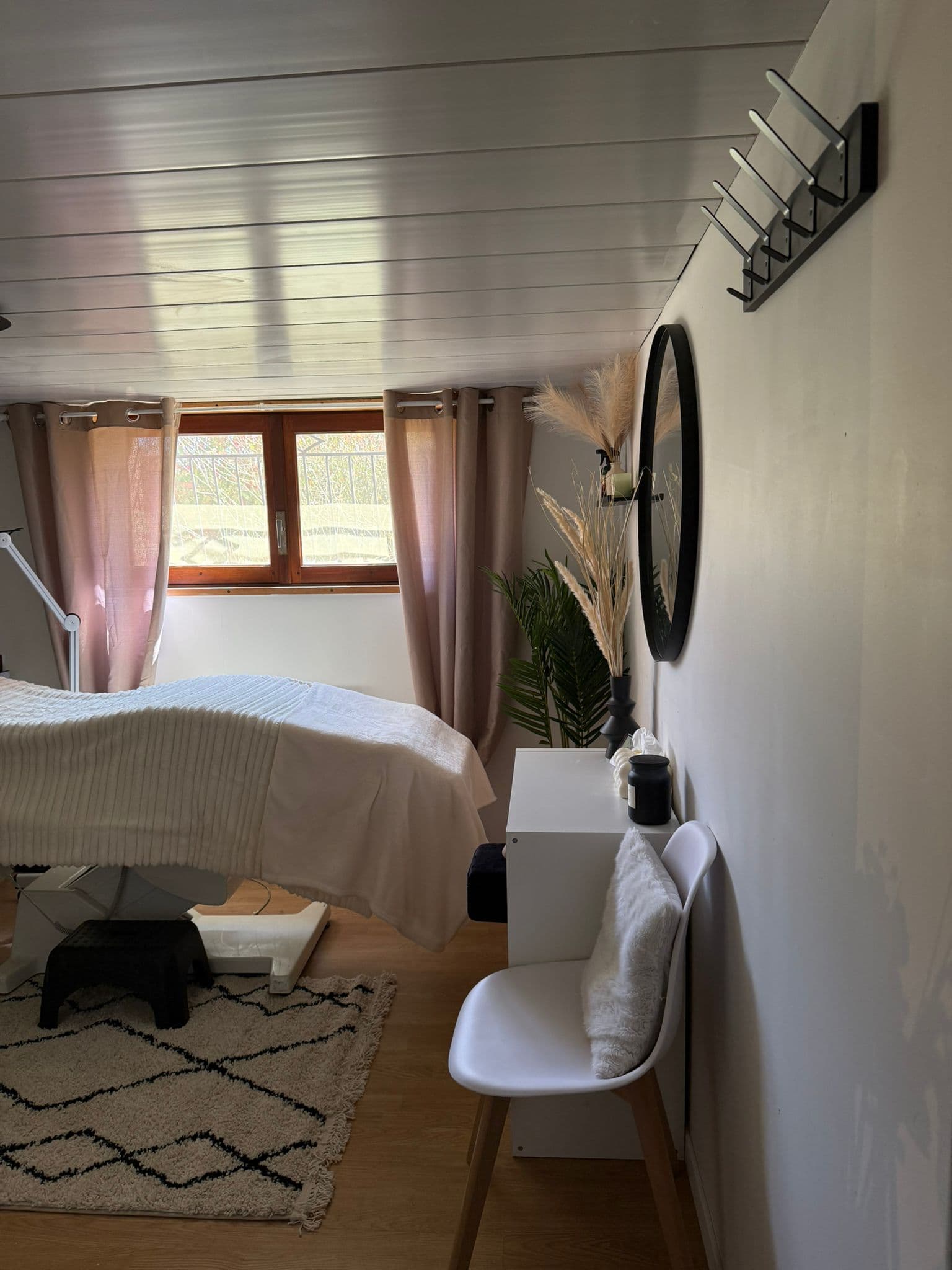 Cabine DNA_Lashes, ambiance cosy et raffinée